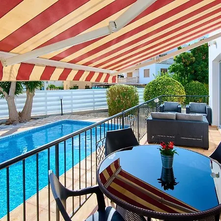 ヴィラ Shiva By Ezoria コーラル・ベイ