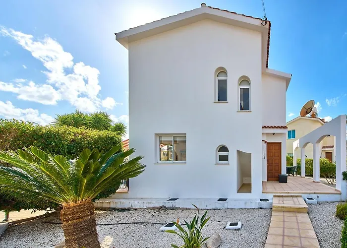 Villa Shiva By Ezoria